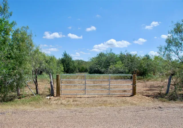 5th image of Tbd Rosanky Rd, Flatonia, TX 78941 | MLS# 9629307