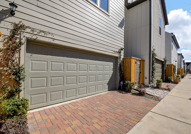 32nd image of 2419 W Kolbe Ln, Houston, TX 77080 | MLS# 35132893