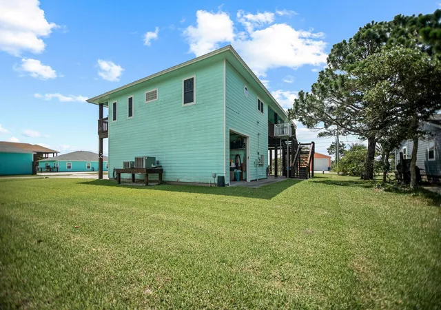 Photo 3 of Single family home for sale at 23 Macey St, Port O Connor, TX 77982 | MLS# 43839010 | Listing updated on 2026-09-15