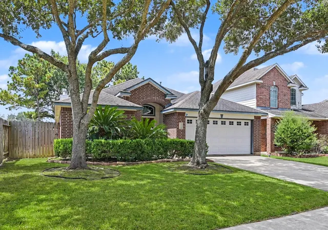Photo 2 of Sale Pending at 25203 Spring Iris Ln, Katy, TX 77494 | MLS# 80504944 | Listing updated on 2026-08-31