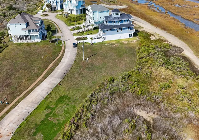 Photo 4 of Land for sale at 25723 Bay Breeze Dr, Galveston, TX 77554 | MLS# 50641993 | Listing updated on 2026-04-29