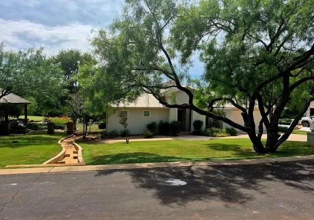 Homes for sale in Horseshoe Bay, TX | 1105 Hi Fault, Horseshoe Bay, TX 78657 | MLS# 22419965