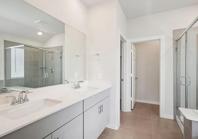Photo 3 of Single family home for sale at 5205 Redbud Valley Dr, Pearland, TX 77584 | MLS# 85260241 | Listing updated on 2026-08-26