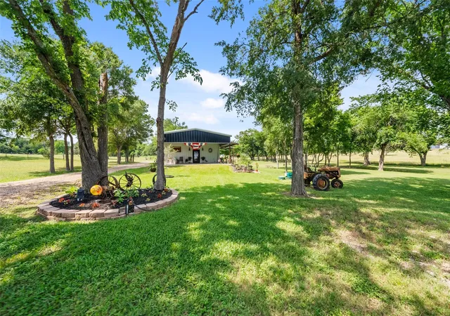 Photo 4 of Single family home for sale at 6448 Fm 2 Rd, Navasota, TX 77868 | MLS# 93271273 | Listing updated on 2025-12-19
