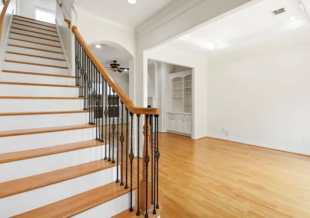 Photo 3 of Single family home for sale at 5638 Winsome Ln, Houston, TX 77057 | MLS# 32634989 | Listing updated on 2026-07-02