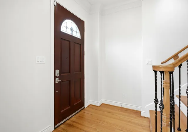 Photo 4 of Single family home for sale at 5638 Winsome Ln, Houston, TX 77057 | MLS# 32634989 | Listing updated on 2026-07-02