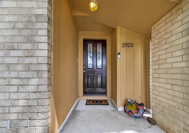 Homes for sale in Pearland, TX | 1925 Winding Creek Dr, Pearland, TX 77581 | MLS# 23480975