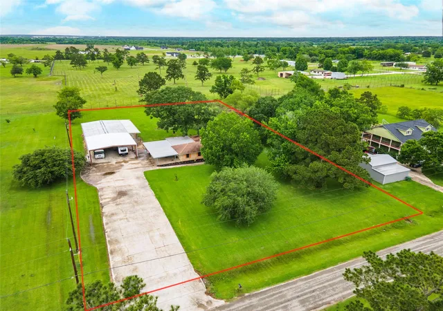Photo 2 of Sale Pending at 2016 County Rd 661, Dayton, TX 77535 | MLS# 34727155 | Listing updated on 2026-09-05