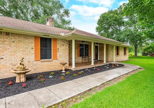 Photo 2 of Sale Pending at 2016 County Rd 661, Dayton, TX 77535 | MLS# 34727155 | Listing updated on 2026-09-05