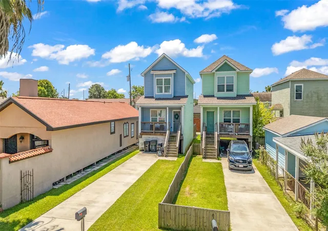 Photo 2 of Single family home for sale at 5419 Ave N 1/2, Galveston, TX 77551 | MLS# 30930865 | Listing updated on 2026-07-21