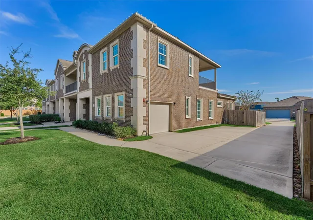 Photo 4 of Single family home for sale at 2113 Solstice Blvd, Spring, TX 77386 | MLS# 74300363 | Listing updated on 2026-08-12