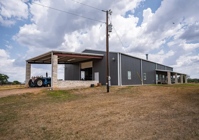 Homes for sale in Schulenburg, TX | 258 Private Rd 2006, Schulenburg, TX 78956 | MLS# 29920346