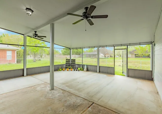 35th image of 54 Peppermint Ct, Lake Jackson, TX 77566 | MLS# 31883023