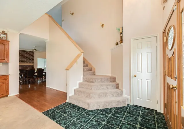 5th image of 54 Peppermint Ct, Lake Jackson, TX 77566 | MLS# 31883023