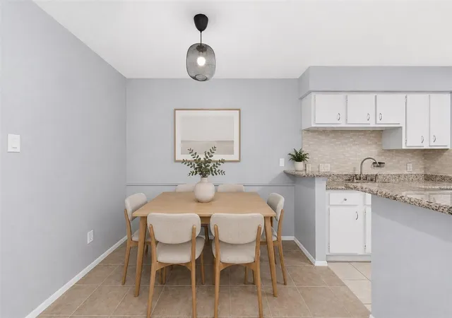 Photo 3 of Sale Pending at 2100 Wilcrest Dr #140, Houston, TX 77042 | MLS# 17856846 | Listing updated on 2026-08-27
