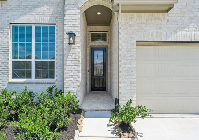 3rd image of 13222 Valley Orchard, Tomball, TX 77375 | MLS# 48481505