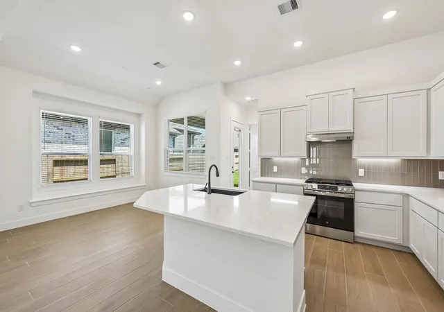 4th image of 13222 Valley Orchard, Tomball, TX 77375 | MLS# 48481505