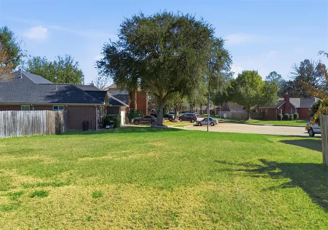Photo 3 of Land for sale at 7702 Londres Dr, Houston, TX 77083 | MLS# 75524594 | Listing updated on 2026-01-18
