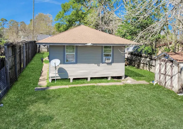 18th image of 817 Church St, Crosby, TX 77532 | MLS# 22441082