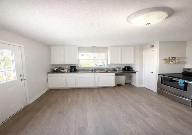 1st image of 817 Church St, Crosby, TX 77532 | MLS# 22441082