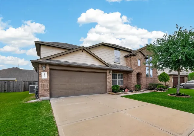 Photo 3 of Single family home for sale at 9410 Claystone Ln, Richmond, TX 77407 | MLS# 83692647 | Listing updated on 2026-09-15