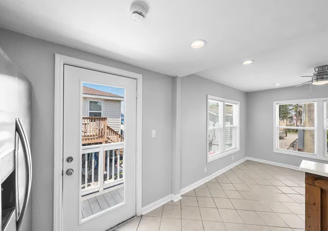3rd image of 2023 1/2 Hollywood Ave, Galveston, TX 77551 | MLS# 35566783