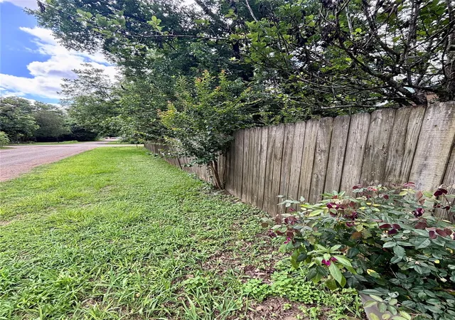 5th image of 401 S Cottonwood St, Crockett, TX 75835 | MLS# 14335137