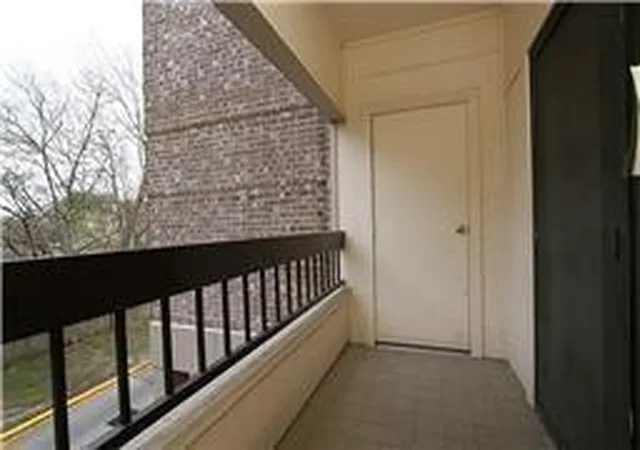 Photo 3 of Condo for sale at 2211 S Braeswood Blvd #22H, Houston, TX 77030 | MLS# 5848110 | Listing updated on 2026-09-12