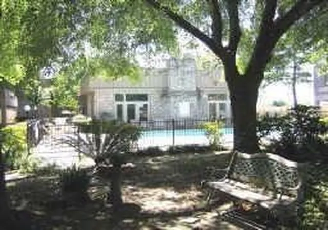 Listing Photo 4 - Condo for sale in building located at 2211 S Braeswood Blvd, Houston, TX 77030 - Unit #22H