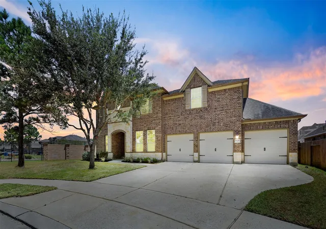 3rd image of 9726 Bonham Lakes Ln, Humble, TX 77396 | MLS# 76797008