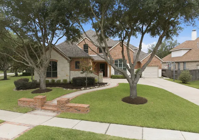 5th image of 18406 S Settlers Shore Dr, Cypress, TX 77433 | MLS# 76756084