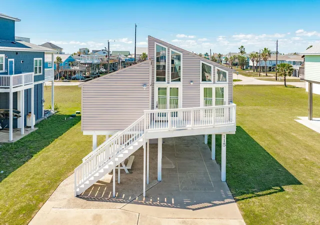1st image of 115 Doubloon Dr, Freeport, TX 77541 | MLS# 91817083