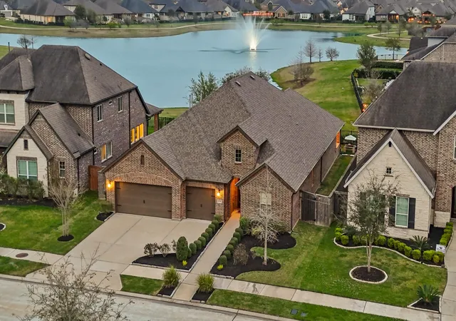 1st image of 2010 Big Creek Wy, Missouri City, TX 77459 | MLS# 74339670