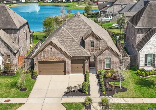 3rd image of 2010 Big Creek Wy, Missouri City, TX 77459 | MLS# 74339670