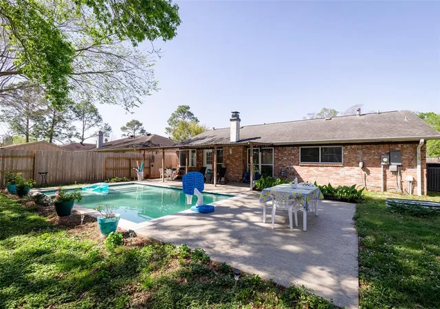 Homes for sale in Sugar Land, TX | 13755 Shirebrook Dr N, Sugar Land, TX 77498 | MLS# 71946784