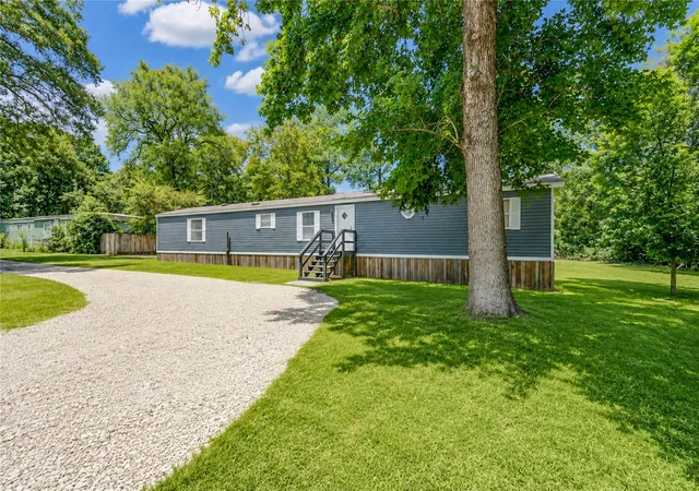 2nd image of 26815 Marek Ln, Magnolia, TX 77355 | MLS# 96997517