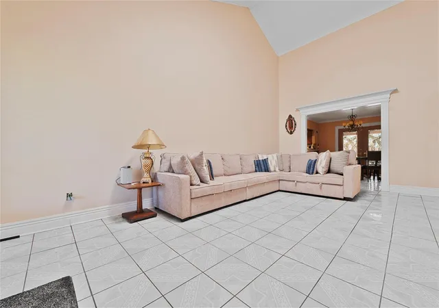 2nd image of 910 Avenue J, South Houston, TX 77587 | MLS# 75991255
