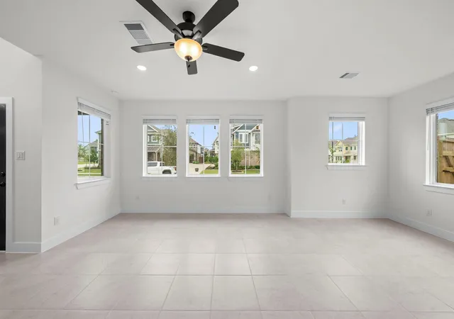 Photo 4 of Single family home for sale at 7607 Swooping Swallow Ln, Katy, TX 77493 | MLS# 23685397 | Listing updated on 2026-09-19