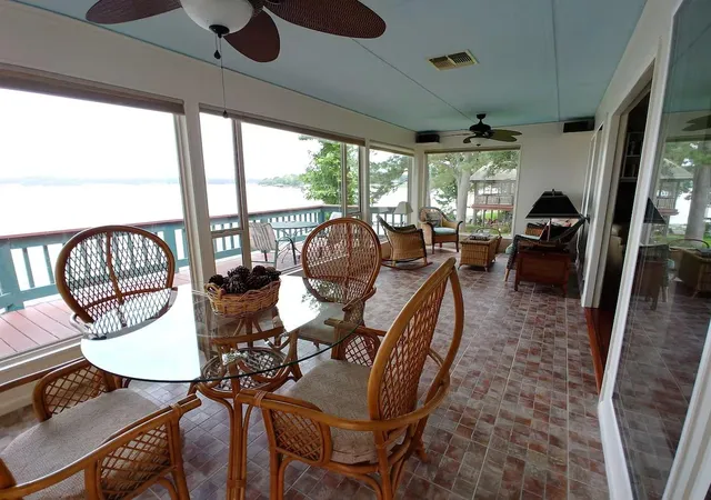 1st image of 428 Dove Is, Livingston, TX 77351 | MLS# 10385934