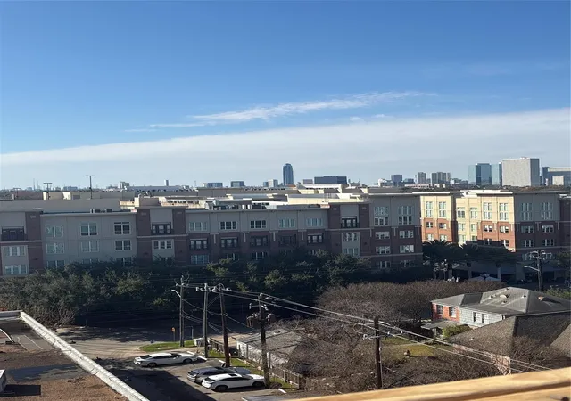 3rd image of 2360 Rice Boulevard #603, Houston, TX 77005 | MLS# 9787990