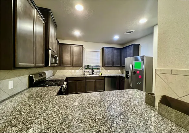 Photo 3 of Single family home for sale at 10036 Gold Finch Run, Magnolia, TX 77354 | MLS# 69868960 | Listing updated on 2026-10-06