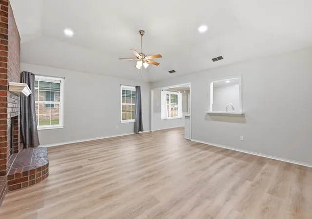 Photo 3 of Sale Pending at 1821 Gettysburg Ln, Bryan, TX 77802 | MLS# 57422664 | Listing updated on 2026-09-15
