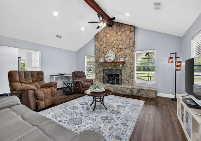 Photo 3 of Single family home for sale at 159 County Rd 611a, Angleton, TX 77515 | MLS# 79494300 | Listing updated on 2026-09-21