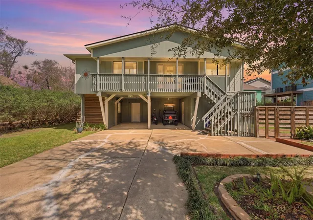 2nd image of 221 Oak Rd, Kemah, TX 77565 | MLS# 24359857