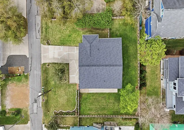 31st image of 221 Oak Rd, Kemah, TX 77565 | MLS# 24359857