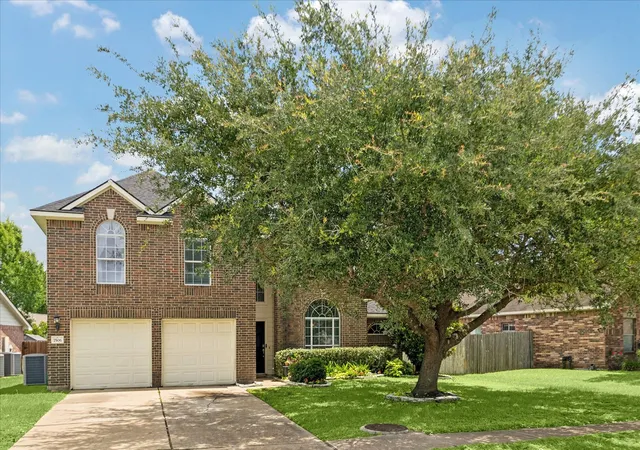 Photo 2 of Sale Pending at 7506 Rockaway Point Ln, Richmond, TX 77407 | MLS# 38619271 | Listing updated on 2026-09-07