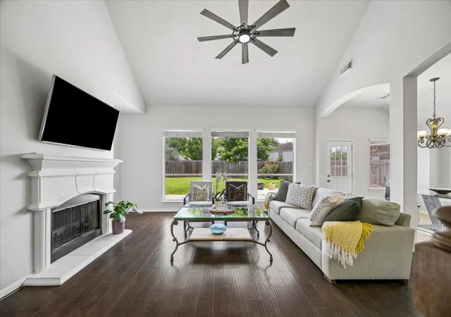 Photo 3 of Sale Pending at 7506 Rockaway Point Ln, Richmond, TX 77407 | MLS# 38619271 | Listing updated on 2026-09-07