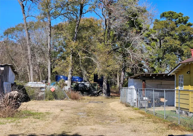 3rd image of 8109 Seeker St, Houston, TX 77028 | MLS# 23779951