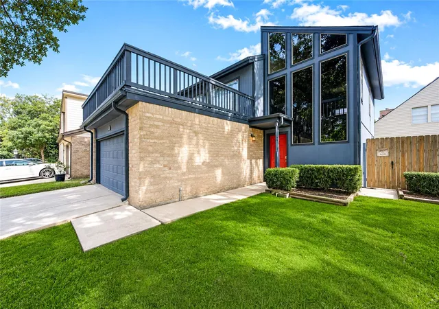 2nd image of 5030 Autumn Forest Dr, Houston, TX 77091 | MLS# 89055463
