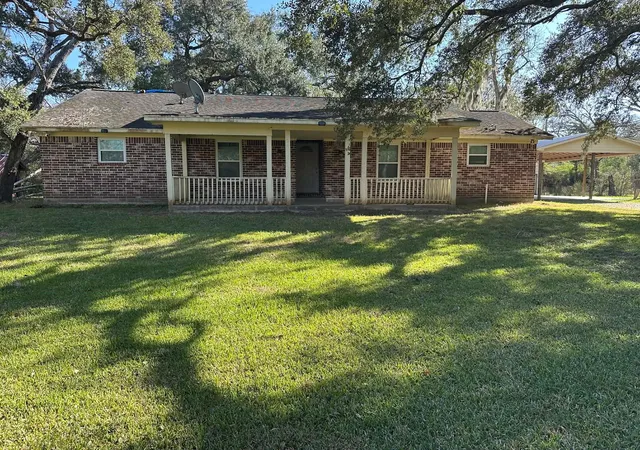 Photo 1 of Single family home for sale at 6718 Live Oak Dr, Rosharon, TX 77583 | MLS# 28354454 | Listing updated on 2026-01-13